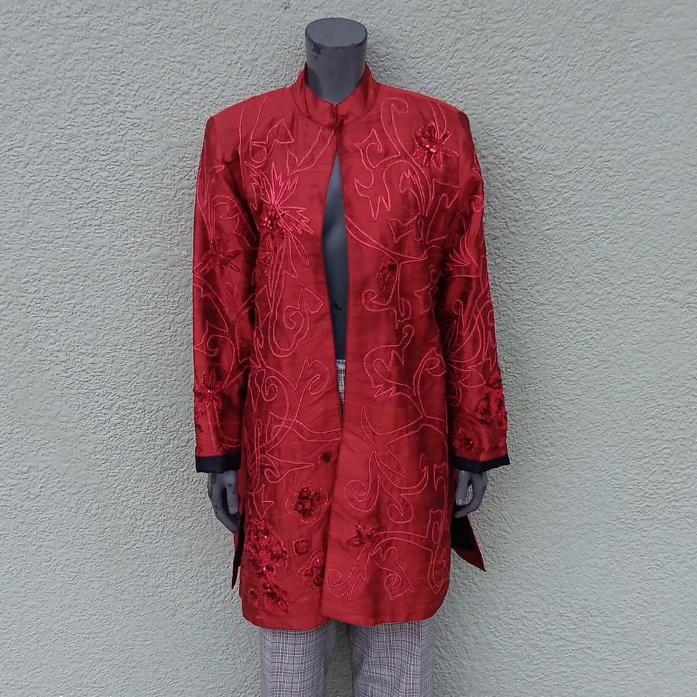 TUNIQUE NIGHTS (INDIA) VINTAGE RED EMBROIDERED ELEGANT JACKET (NO CLOSURE)